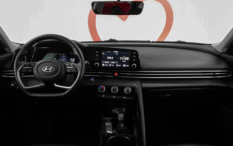 Hyundai Elantra, 2024 год, 2 130 000 рублей, 8 фотография