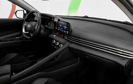 Hyundai Elantra, 2024 год, 2 130 000 рублей, 9 фотография