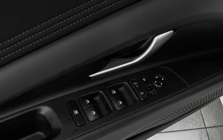 Hyundai Elantra, 2024 год, 2 130 000 рублей, 17 фотография