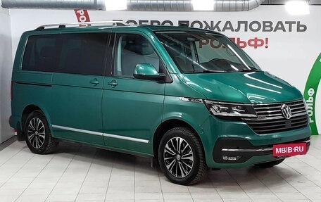 Volkswagen Caravelle T6 рестайлинг, 2022 год, 6 998 000 рублей, 3 фотография