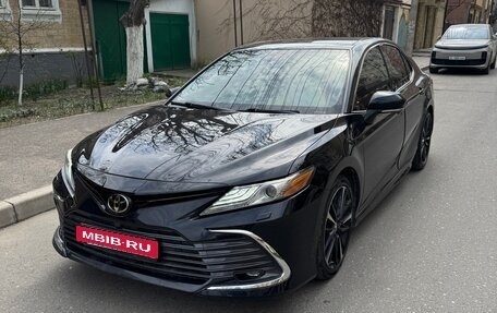 Toyota Camry, 2019 год, 1 840 000 рублей, 2 фотография