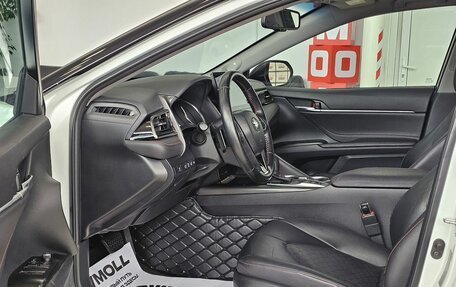 Toyota Camry, 2021 год, 3 389 000 рублей, 9 фотография