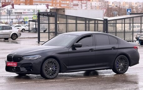 BMW 5 серия, 2017 год, 2 800 000 рублей, 1 фотография