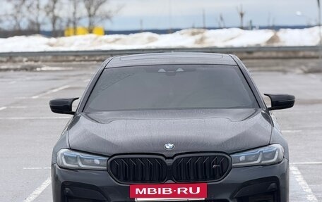 BMW 5 серия, 2017 год, 2 800 000 рублей, 2 фотография