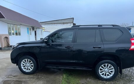 Toyota Land Cruiser Prado 150 рестайлинг 2, 2014 год, 3 210 000 рублей, 4 фотография