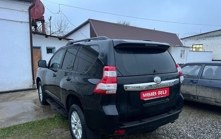 Toyota Land Cruiser Prado 150 рестайлинг 2, 2014 год, 3 210 000 рублей, 3 фотография