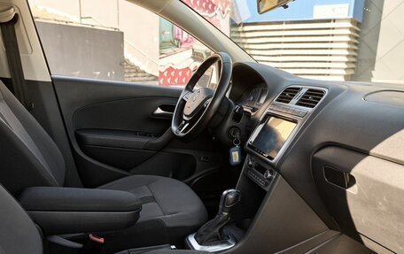 Volkswagen Polo VI (EU Market), 2016 год, 1 128 000 рублей, 6 фотография