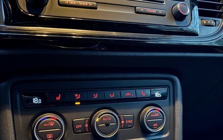 Volkswagen Beetle, 2014 год, 1 150 000 рублей, 31 фотография