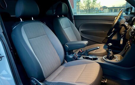 Volkswagen Beetle, 2014 год, 1 150 000 рублей, 36 фотография