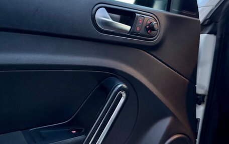 Volkswagen Beetle, 2014 год, 1 150 000 рублей, 40 фотография