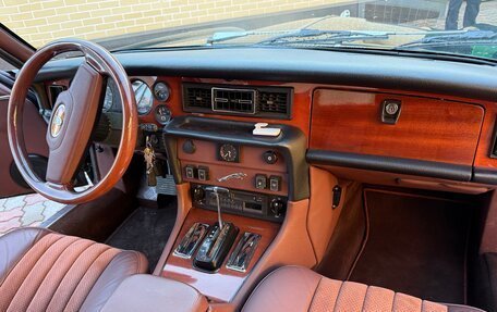 Jaguar XJ III (X350), 1973 год, 4 000 000 рублей, 18 фотография