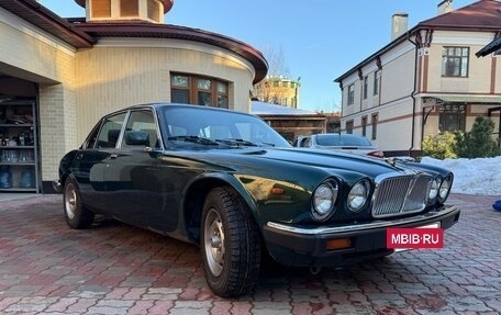 Jaguar XJ III (X350), 1973 год, 4 000 000 рублей, 7 фотография