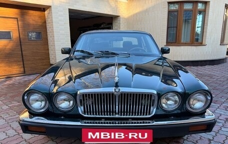 Jaguar XJ III (X350), 1973 год, 4 000 000 рублей, 8 фотография