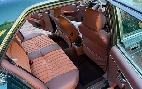 Jaguar XJ III (X350), 1973 год, 4 000 000 рублей, 16 фотография