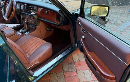 Jaguar XJ III (X350), 1973 год, 4 000 000 рублей, 20 фотография