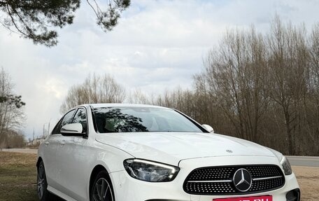 Mercedes-Benz E-Класс, 2021 год, 5 900 000 рублей, 17 фотография