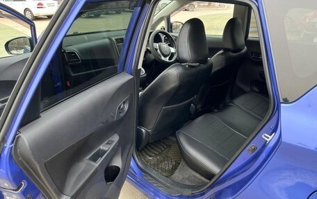 Toyota Ractis II, 2011 год, 695 000 рублей, 7 фотография