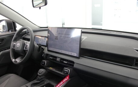 Toyota RAV4, 2025 год, 4 800 000 рублей, 12 фотография