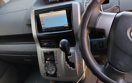 Toyota Voxy II, 2009 год, 1 150 000 рублей, 5 фотография