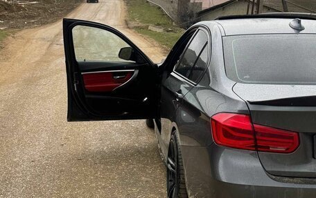 BMW 3 серия, 2018 год, 2 250 000 рублей, 6 фотография