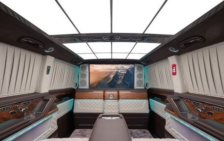 Mercedes-Benz V-Класс, 2024 год, 45 700 000 рублей, 1 фотография