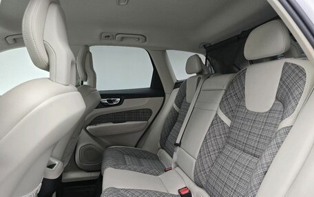 Volvo XC60 II, 2018 год, 3 298 000 рублей, 15 фотография