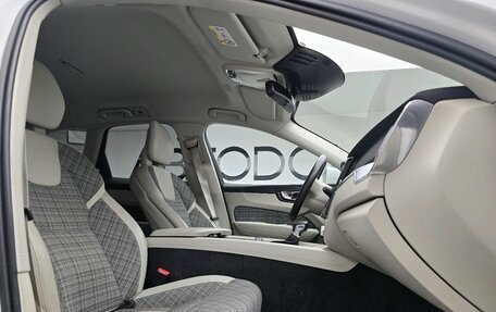 Volvo XC60 II, 2018 год, 3 298 000 рублей, 14 фотография