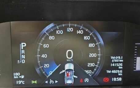 Volvo XC60 II, 2018 год, 3 298 000 рублей, 24 фотография