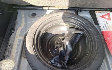 Toyota Vitz, 2013 год, 790 000 рублей, 5 фотография