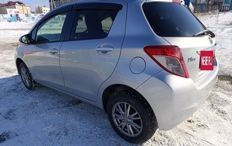 Toyota Vitz, 2013 год, 790 000 рублей, 8 фотография