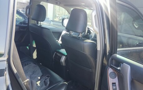 Toyota Land Cruiser Prado 150 рестайлинг 2, 2010 год, 2 800 000 рублей, 7 фотография