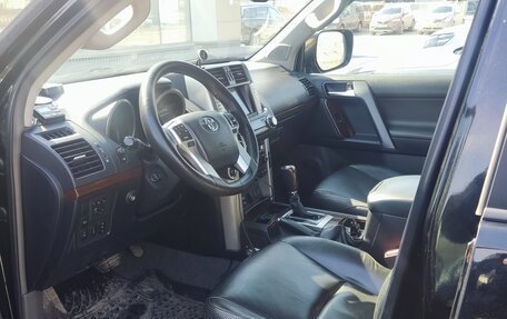 Toyota Land Cruiser Prado 150 рестайлинг 2, 2010 год, 2 800 000 рублей, 5 фотография