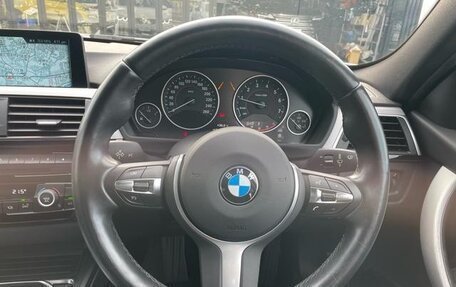 BMW 3 серия, 2017 год, 1 370 000 рублей, 9 фотография