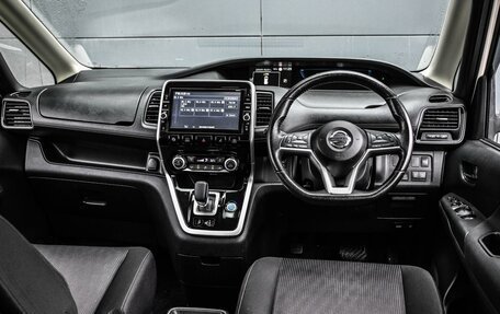 Nissan Serena IV, 2019 год, 2 239 000 рублей, 4 фотография