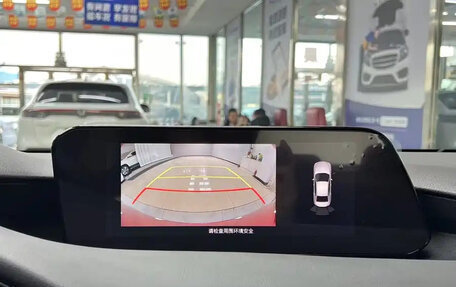 Mazda 3, 2023 год, 1 650 013 рублей, 10 фотография