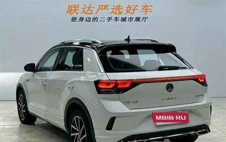 Volkswagen T-Roc I, 2022 год, 1 655 123 рублей, 4 фотография