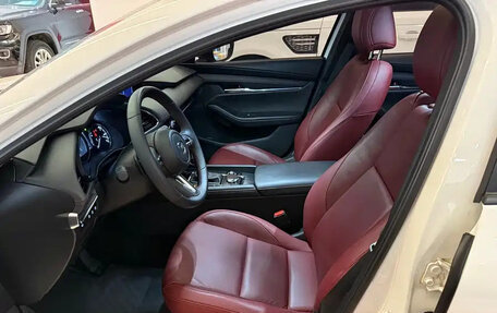 Mazda 3, 2023 год, 1 580 013 рублей, 8 фотография