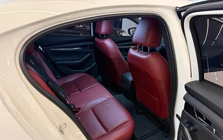 Mazda 3, 2023 год, 1 580 013 рублей, 16 фотография