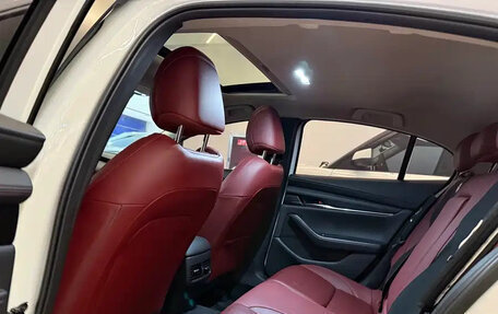 Mazda 3, 2023 год, 1 580 013 рублей, 14 фотография