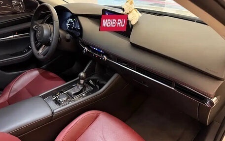 Mazda 3, 2023 год, 1 580 013 рублей, 18 фотография