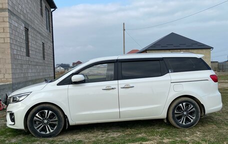 KIA Carnival III, 2020 год, 2 570 000 рублей, 9 фотография
