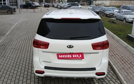 KIA Carnival III, 2020 год, 2 570 000 рублей, 7 фотография