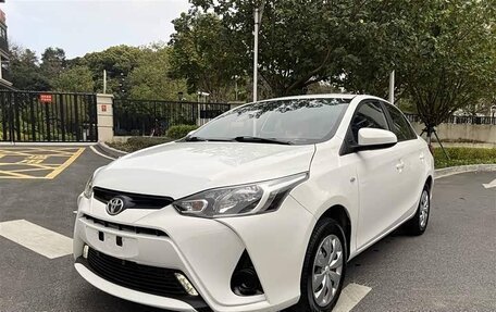 Toyota Yaris XP150 рестайлинг, 2022 год, 1 150 000 рублей, 2 фотография