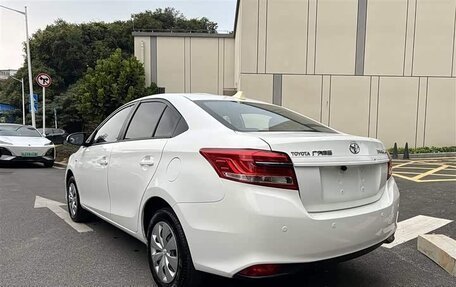 Toyota Yaris XP150 рестайлинг, 2022 год, 1 150 000 рублей, 3 фотография