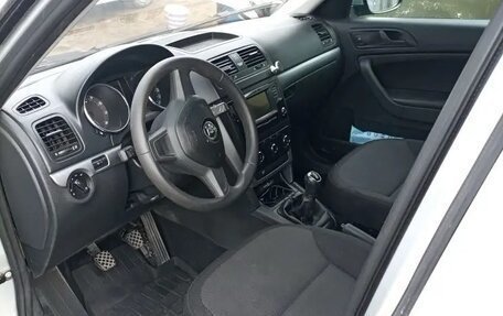 Skoda Yeti I рестайлинг, 2017 год, 1 200 000 рублей, 13 фотография