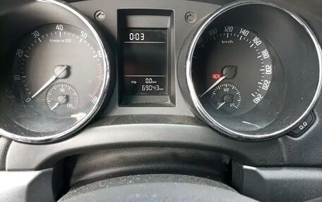 Skoda Yeti I рестайлинг, 2017 год, 1 200 000 рублей, 14 фотография