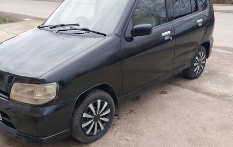 Nissan Cube II, 2001 год, 230 000 рублей, 3 фотография