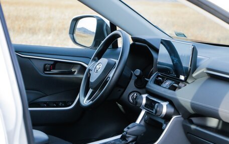 Toyota RAV4, 2025 год, 3 700 000 рублей, 14 фотография