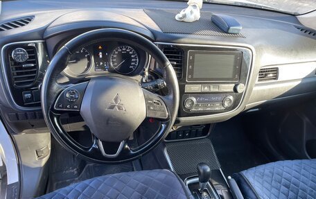 Mitsubishi Outlander III рестайлинг 3, 2018 год, 1 849 000 рублей, 1 фотография
