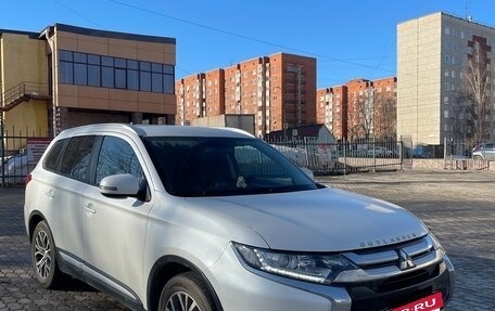 Mitsubishi Outlander III рестайлинг 3, 2018 год, 1 849 000 рублей, 6 фотография